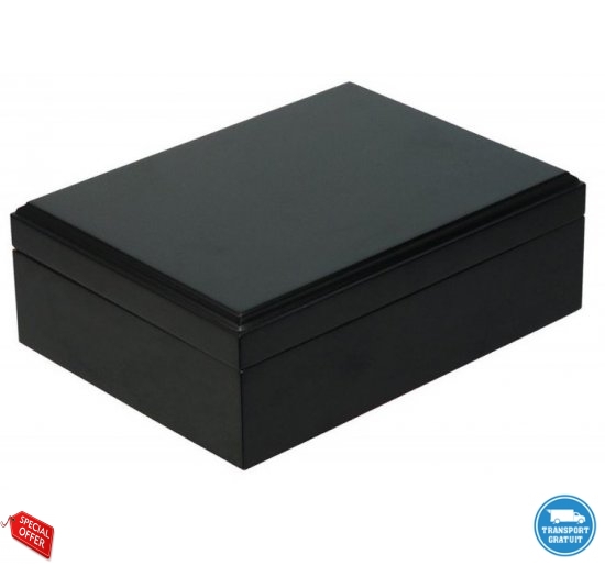 Set humidor si accesorii trabucuri Andreas Maduro 25