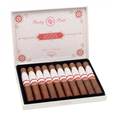 Trabucuri Rocky Patel Grand Reserve Robusto 10 oferta trabucuri