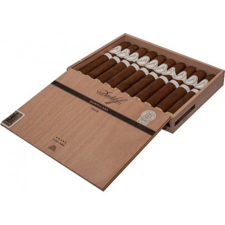 Trabucuri Davidoff Dominicana Toro 10 fumez tigari dominicane