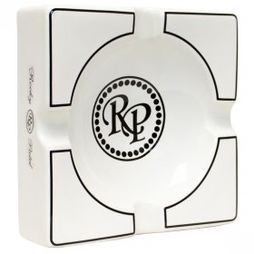 Scrumiera trabucuri Rocky Patel Alba magazin cu trabucuri Rocky Patel