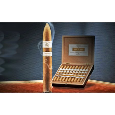 Trabucuri Rocky Patel Vintage 1999 Torpedo 20 ieftine