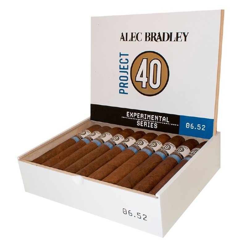 Trabucuri Alec Bradley Project 40 Toro 20