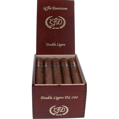 Trabucuri La Flor Dominicana Double Ligero 700 Natural 20