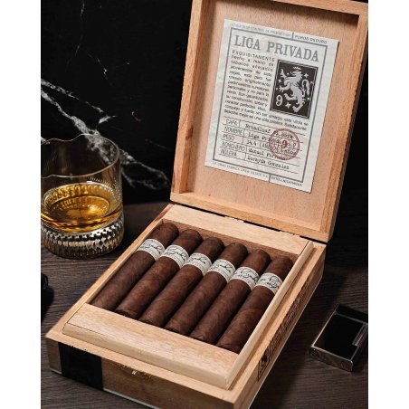 Trabucuri Drew Estate Liga Privada 9 Robusto (24) reduceri