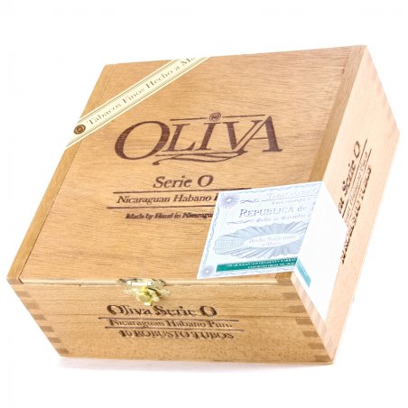 Trabucuri Oliva Serie O Robusto Tubo 10 fumez trabucuri