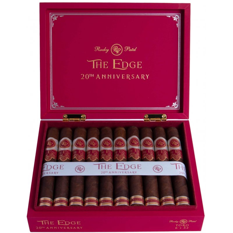 Trabucuri Rocky Patel Edge 20th Anniversary Toro 20 fumeaza trabucuri