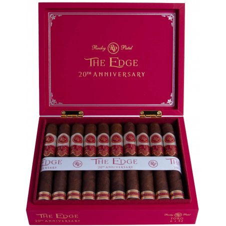 Trabucuri Rocky Patel Edge 20th Anniversary Toro 20 fumeaza trabucuri