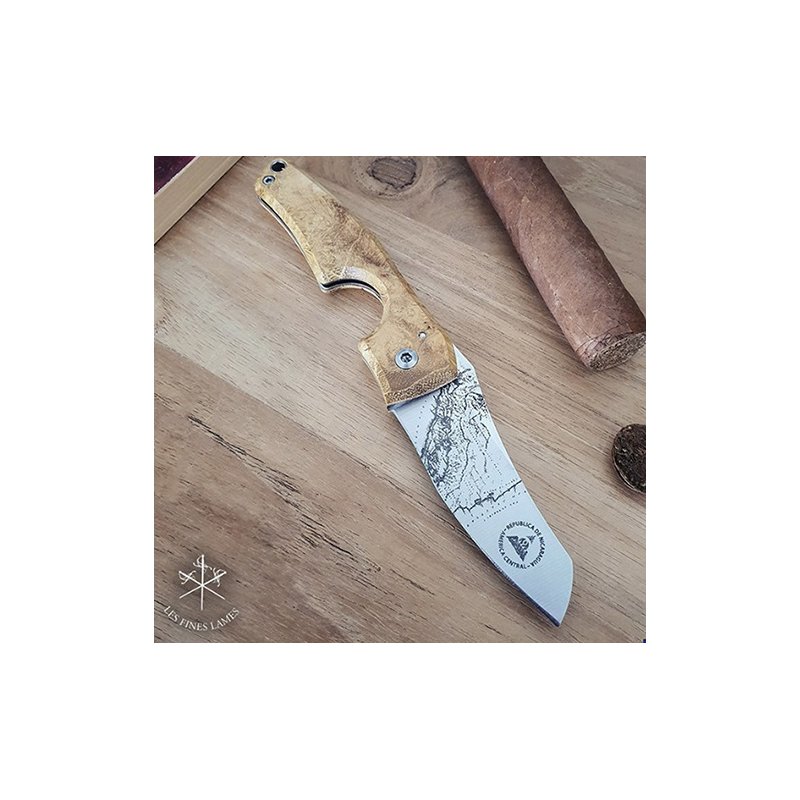 Cutit Trabucuri Les Fines Lames Le Petit Compass Nicaragua Acacia Burl