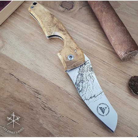 Cutit Trabucuri Les Fines Lames Le Petit Compass Nicaragua Acacia Burl