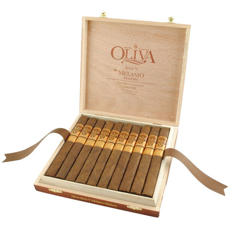 Trabucuri Oliva Serie V Melanio Maduro Churchill 10 reduceri