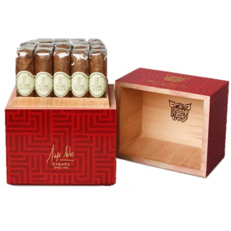 Trabucuri Maya Selva Cigar Collection Year of the Pig (19)