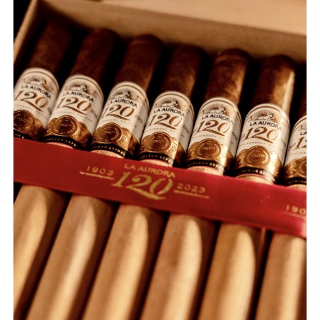 Trabucuri La Aurora 120 Aniversario Toro (20)