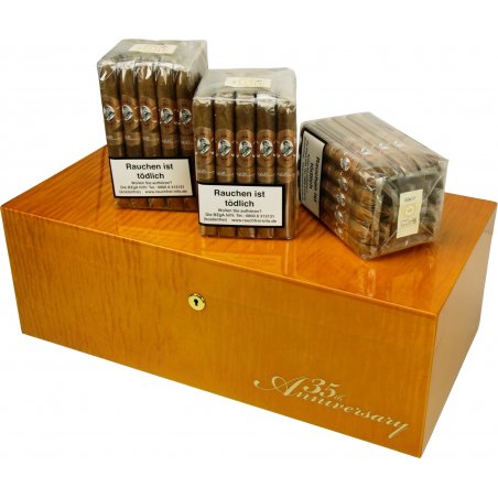 Humidor Gurkha 35th Anniversary Gold Limited Edition cu 75 trabucuri