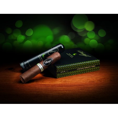Trabucuri la reducere Davidoff Escurio Robusto Tubos 20