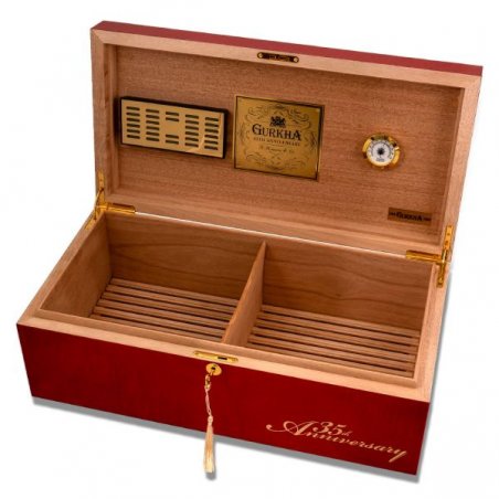 Humidor Gurkha 35th Anniversary Limited Edition cu 75 trabucuri
