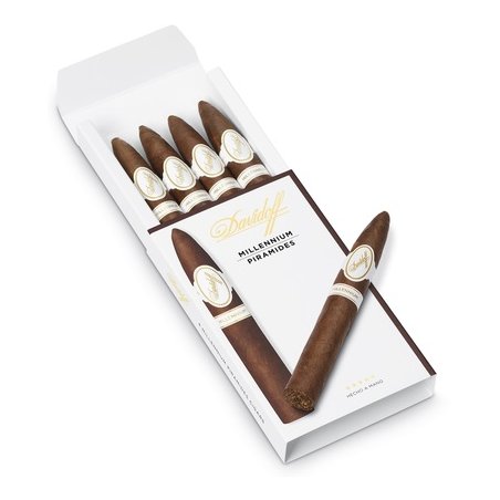Trabucuri Davidoff Millennium Blend Piramides 20 Reduceri