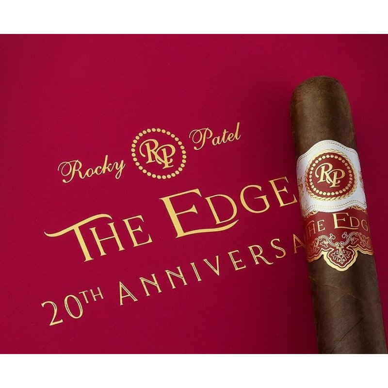 Trabucuri Rocky Patel Edge 20th Anniversary Robusto 5 reduceri