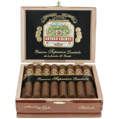 Trabucuri Arturo Fuente Don Carlos Robusto (25)