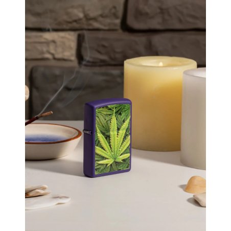Bricheta Zippo Cannabis Design Logo 49790