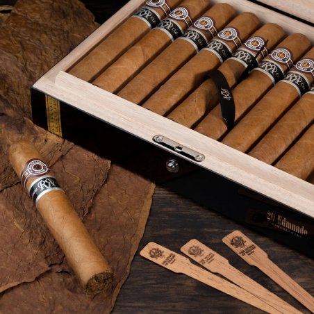 Trabucuri Montecristo Edmundo Reserva Cosecha 2018 (20)
