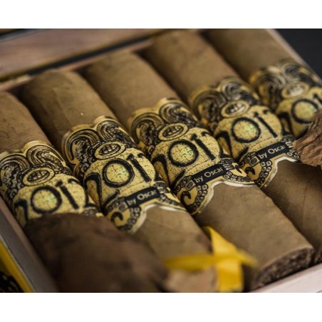 Trabucuri Oscar Valladares 2012 by Oscar Connecticut Short Robusto 20