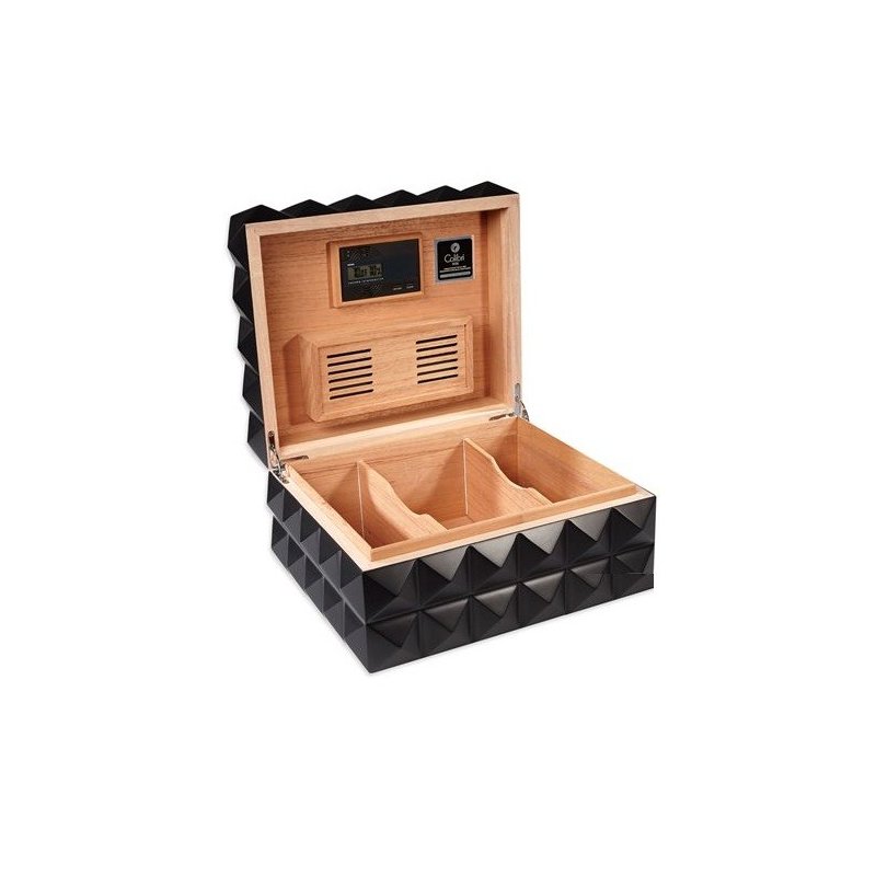 Humidor 125 trabucuri Colibri Quasar