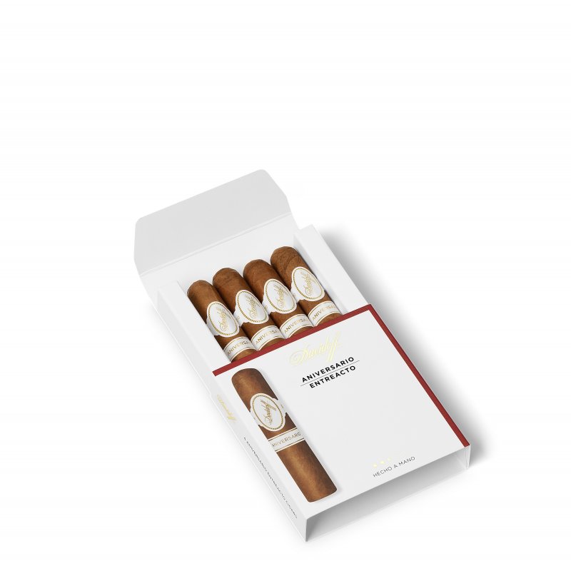 Trabucuri Davidoff Aniversario Entreacto Short Corona 4